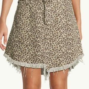 Leopard print mini skirt